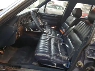 1988 Lincoln Town Car with VIN 1LNBM81F2JY754921, listed as a Copart auction lot 76236564 with 593,215 mi miles and Salvage Title. Bid and sale history available at carsss.com. Image 7.