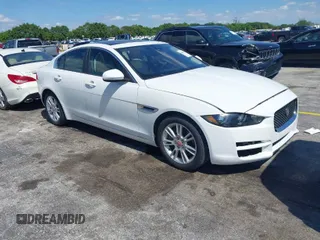 2018 Jaguar XE 25t Premium with VIN SAJAD4FX1JCP24088, listed as a IAAI auction lot 42045360 with 80,156 mi miles. Bid and sale history available at carsss.com. Image 1.