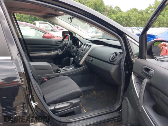 2011 Mazda CX-7 i Sport z VIN JM3ER2BM6B0386280, wystawiony jako IAAI lot #42463837 z przebiegiem 168 006 mil mil oraz . Historia ofert i sprzedaży dostępna na DreamBid. Obrazek 5.