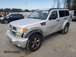 2007 Dodge Nitro SLT z VIN 1D8GU58K57W656788, wystawiony jako Copart lot #42482585 z przebiegiem 221 020 mil mil oraz Nie do naprawy • Non repairable. Historia ofert i sprzedaży dostępna na DreamBid. Obrazek 1.
