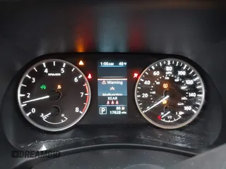 2024 Nissan Sentra S z VIN 3N1AB8BV0RY310208, wystawiony jako IAAI lot #41774546 z przebiegiem 17 828 mil mil oraz . Historia ofert i sprzedaży dostępna na DreamBid. Obrazek 7.