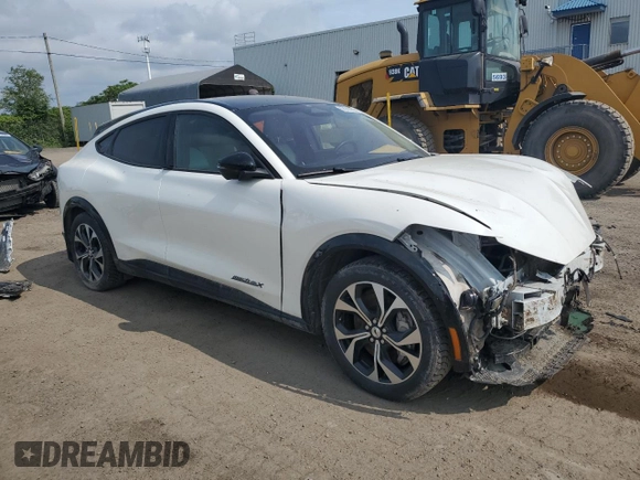 2022 Ford Mustang Mach-E Premium z VIN 3FMTK3SU3NMA53249, wystawiony jako Copart lot #58983555 z przebiegiem 68 909 mil mil oraz Szkoda całkowita • Salvage title. Historia ofert i sprzedaży dostępna na DreamBid. Obrazek 4.