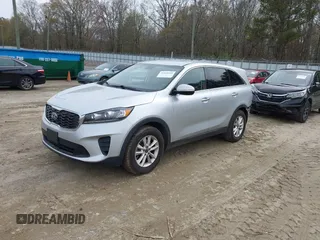 2019 Kia Sorento LX V6 with VIN 5XYPG4A5XKG489337, listed as a IAAI auction lot 41848949 with 101,510 mi miles. Bid and sale history available at carsss.com. Image 2.