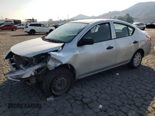 2015 Nissan Versa SV z VIN 3N1CN7AP5FL801573, wystawiony jako Copart lot #43271265 z przebiegiem 80 350 mil mil oraz Szkoda całkowita • Salvage title. Historia ofert i sprzedaży dostępna na DreamBid. Obrazek 1.