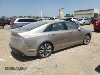 2020 Lincoln MKZ Hybrid Reserve z VIN 3LN6L5LUXLR606340, wystawiony jako Copart lot #65235544 z przebiegiem Nie podano mil oraz Szkoda całkowita • Salvage title. Historia ofert i sprzedaży dostępna na DreamBid. Obrazek 3.
