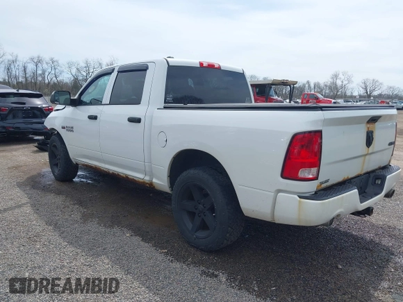 2015 Ram 1500 Express z VIN 1C6RR7KT3FS647476, wystawiony jako IAAI lot #41987391 z przebiegiem 150 000 mil mil oraz . Historia ofert i sprzedaży dostępna na DreamBid. Obrazek 3.