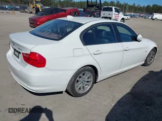 2009 BMW 3 Series 328i with VIN WBAPH575X9NM34039, listed as a IAAI auction lot 41853599 with 171,301 mi miles and . Bid and sale history available at DreamBid. Image 4.