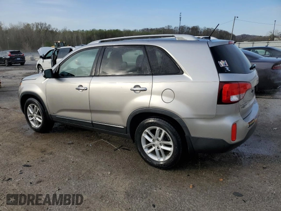 2015 Kia Sorento LX with VIN 5XYKTCA65FG551810, listed as a Copart auction lot 51372085 with 85,377 mi miles and Salvage Title. Bid and sale history available at DreamBid. Image 2.