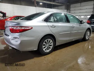 2017 Toyota Camry XLE with VIN 4T1BF1FK4HU392454, listed as a Copart auction lot 48086705 with 86,337 mi miles and Salvage Title. Bid and sale history available at carsss.com. Image 3.