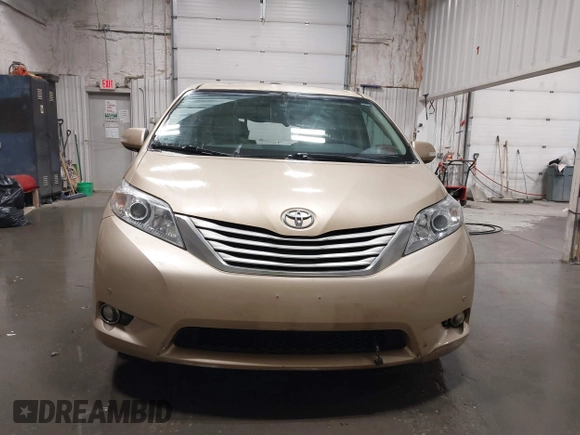 2014 Toyota Sienna Ltd with VIN 5TDDK3DCXES074614, listed as a IAAI auction lot 41691123 with 117,571 mi miles. Bid and sale history available at carsss.com. Image 12.