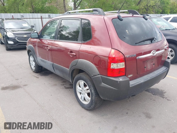 2006 Hyundai Tucson GLS with VIN KM8JN12D86U340196, listed as a IAAI auction lot 42144736 with 232,121 mi miles. Bid and sale history available at carsss.com. Image 3.