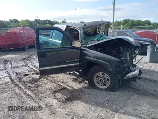 2005 GMC Sierra 2500HD SLE with VIN 1GTHK23265F882379, listed as a IAAI auction lot 42412154 with Not provided miles and . Bid and sale history available at DreamBid. Image 1.