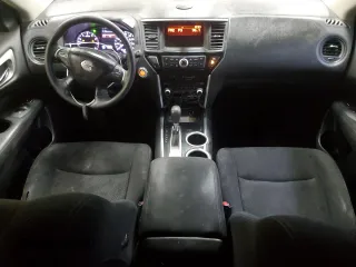 2014 Nissan Pathfinder Platinum with VIN 5N1AR2MN2EC670680, listed as a Copart auction lot 58600635 with 152,919 mi miles and Clean title. Bid and sale history available at DreamBid. Image 8.
