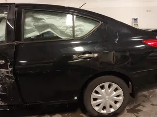 2014 Nissan Versa SV with VIN 3N1CN7AP3EK462106, listed as a IAAI auction lot 41636914 with 117,155 mi miles. Bid and sale history available at carsss.com. Image 18.