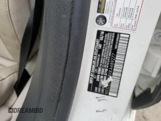2019 Mercedes-Benz E 300 z VIN WDDZF4KBXKA489277, wystawiony jako Copart lot #58079675 z przebiegiem 75 384 mil mil oraz Szkoda całkowita • Salvage title. Historia ofert i sprzedaży dostępna na DreamBid. Obrazek 13.