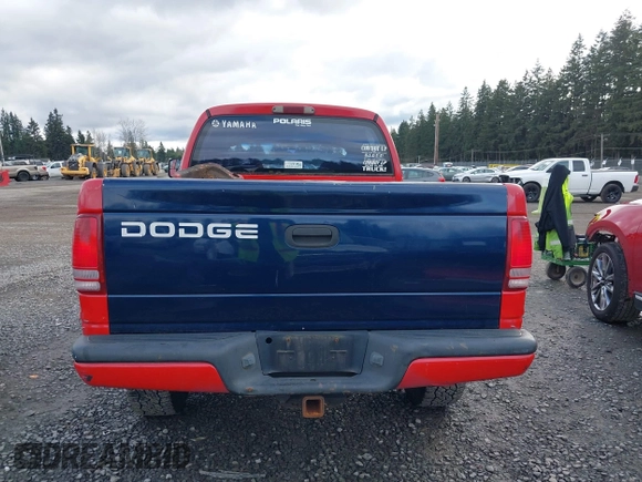 2000 Dodge Dakota Sport with VIN 1B7GG2ANXYS752594, listed as a IAAI auction lot 41671257 with 282,086 mi miles and . Bid and sale history available at carsss.com. Image 17.