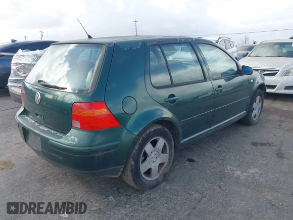 2000 Volkswagen Golf z VIN WVWGC21JXYW338538, wystawiony jako IAAI lot #41816769 z przebiegiem 177 792 mil mil oraz . Historia ofert i sprzedaży dostępna na DreamBid. Obrazek 4.