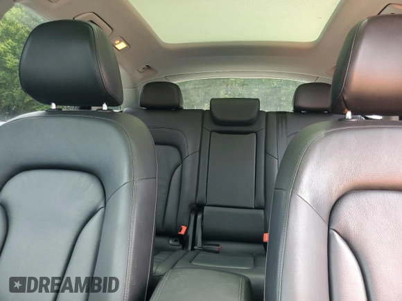 2017 Audi Q5 Premium Plus с VIN WA1L2AFP0HA044663, выставлен на аукционе Copart как лот 61493345 с пробегом 58 398 миль миль и Списание • Salvage title. История ставок и продаж доступна на DreamBid. Изображение 10.