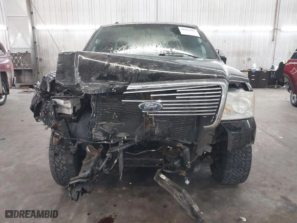 2007 Ford F-150 XLT with VIN 1FTPW14V57FA20227, listed as a IAAI auction lot 41642587 with 186,860 mi miles. Bid and sale history available at carsss.com. Image 13.