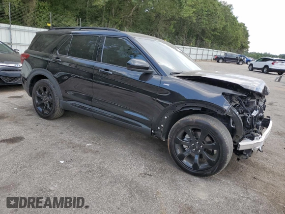 2022 Ford Explorer ST-Line with VIN 1FMSK7KH7NGC50375, listed as a Copart auction lot 69773724 with 12,018 mi miles and Salvage Title. Bid and sale history available at carsss.com. Image 4.