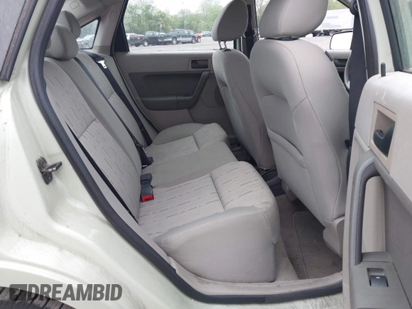 2011 Ford Focus SE with VIN 1FAHP3FN3BW115555, listed as a IAAI auction lot 42193127 with 110,045 mi miles. Bid and sale history available at carsss.com. Image 8.