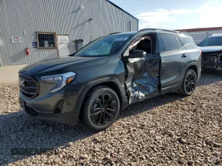 2021 GMC Terrain SLT z VIN 3GKALVEV8ML353855, wystawiony jako Copart lot #53151935 z przebiegiem 79 939 mil mil oraz Szkoda całkowita • Salvage title. Historia ofert i sprzedaży dostępna na DreamBid. Obrazek 1.