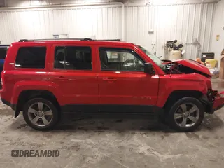 2016 Jeep Patriot Sport SE with VIN 1C4NJPBA1GD698462, listed as a IAAI auction lot 42180819 with 105,000 mi miles and . Bid and sale history available at DreamBid. Image 13.