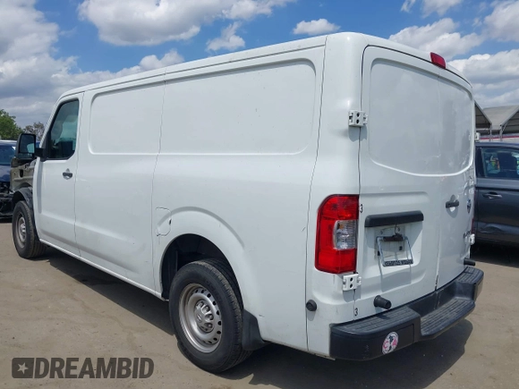 2013 Nissan NV S z VIN 1N6BF0KL0DN110163, wystawiony jako IAAI lot #42244509 z przebiegiem 135 419 mil mil oraz . Historia ofert i sprzedaży dostępna na DreamBid. Obrazek 3.