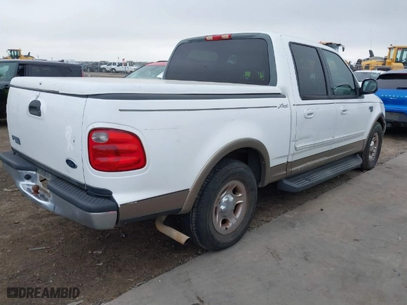 2001 Ford F-150 SuperCrew XLT with VIN 1FTRW07L51KC43170, listed as a IAAI auction lot 40788788 with 322,566 mi miles. Bid and sale history available at carsss.com. Image 4.