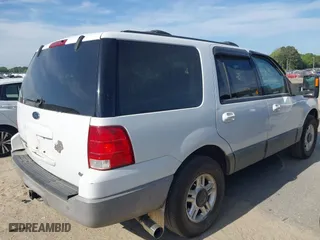 2003 Ford Expedition Special Service with VIN 1FMFU16L63LA30060, listed as a IAAI auction lot 42080566 with 178,757 mi miles. Bid and sale history available at carsss.com. Image 17.