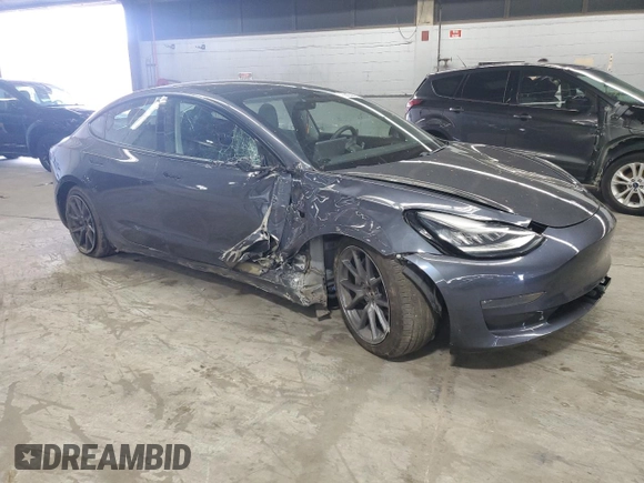 2021 Tesla Model 3 Long Range z VIN 5YJ3E1EB3MF848122, wystawiony jako Copart lot #56423005 z przebiegiem 57 619 mil mil oraz Szkoda całkowita • Salvage title. Historia ofert i sprzedaży dostępna na DreamBid. Obrazek 4.