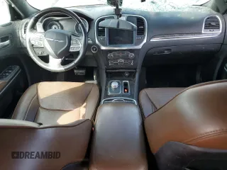 2019 Chrysler 300 Limited with VIN 2C3CCAEG2KH698078, listed as a Copart auction lot 76363374 with 89,851 mi miles and Non Repairable. Bid and sale history available at DreamBid. Image 8.