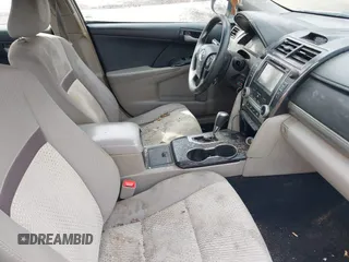 2014 Toyota Camry L with VIN 4T4BF1FK3ER425879, listed as a IAAI auction lot 41772525 with 180,910 mi miles. Bid and sale history available at carsss.com. Image 5.