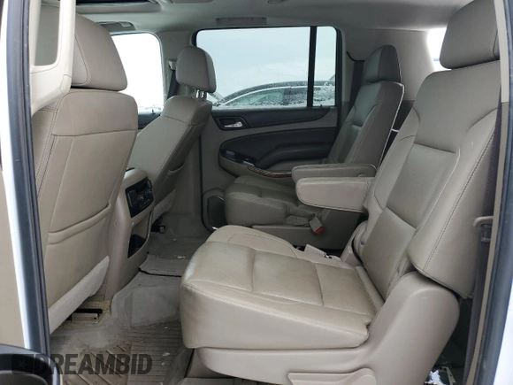 2018 Chevrolet Suburban Premier z VIN 1GNSKJKC0JR166765, wystawiony jako Copart lot #43997605 z przebiegiem 112 786 mil mil oraz Czysty tytuł • Clean title. Historia ofert i sprzedaży dostępna na DreamBid. Obrazek 11.