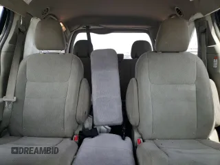 2016 Toyota Sienna L с VIN 5TDZK3DC9GS722856, выставлен на аукционе Copart как лот 50233395 с пробегом 89 225 миль миль и Списание • Salvage title. История ставок и продаж доступна на DreamBid. Изображение 10.