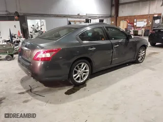 2009 Nissan Maxima 3.5 S with VIN 1N4AA51E19C852416, listed as a IAAI auction lot 41328132 with 145,498 mi miles. Bid and sale history available at carsss.com. Image 4.