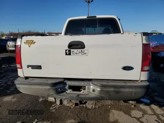 2003 Ford Super Duty F-250 XL with VIN 1FTNX21PX3EC59160, listed as a Copart auction lot 88011045 with 232,091 mi miles and Non Repairable. Bid and sale history available at carsss.com. Image 6.