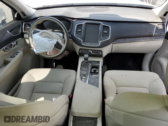 2020 Volvo XC90 Momentum with VIN YV4102CK3L1601640, listed as a Copart auction lot 62258314 with 54,343 mi miles and Clean Title. Bid and sale history available at carsss.com. Image 8.
