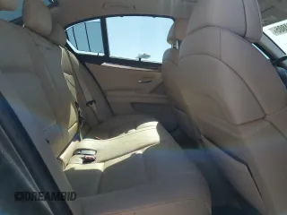 2011 BMW 5 Series 535i z VIN WBAFR7C55BC807077, wystawiony jako Copart lot #55354805 z przebiegiem Nie podano mil oraz Szkody całkowita. Historia ofert i sprzedaży dostępna na DreamBid. Obrazek 10.