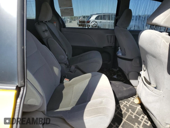 2015 Toyota Sienna LE AAS with VIN 5TDKK3DC9FS571386, listed as a Copart auction lot 52040875 with Not Provided miles and Salvage Title. Bid and sale history available at DreamBid. Image 11.