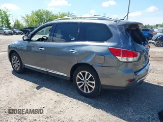 2015 Nissan Pathfinder Platinum with VIN 5N1AR2MM5FC714812, listed as a IAAI auction lot 42373778 with 100,356 mi miles and . Bid and sale history available at DreamBid. Image 3.