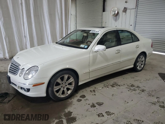 2009 Mercedes-Benz E-Class Luxury 3.5L with VIN WDBUF87X09B380992, listed as a Copart auction lot 50352925 with 0 mi miles and Salvage Title. Bid and sale history available at carsss.com. Image 1.