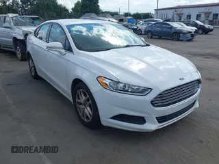 2015 Ford Fusion SE with VIN 3FA6P0HD0FR300343, listed as a IAAI auction lot 42651022 with 211,563 mi miles and . Bid and sale history available at DreamBid. Image 1.