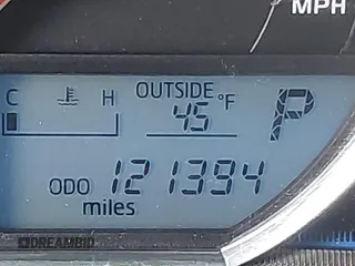 2014 Toyota RAV4 Limited with VIN 2T3DFREV7EW177432, listed as a IAAI auction lot 41956885 with 121,394 mi miles. Bid and sale history available at carsss.com. Image 16.
