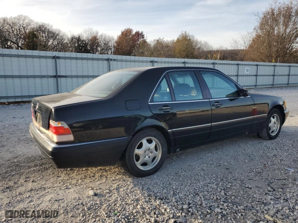 1997 Mercedes-Benz S-Class with VIN WDBGA32G4VA372092, listed as a Copart auction lot 82124664 with 0 mi miles and Salvage Title. Bid and sale history available at carsss.com. Image 3.