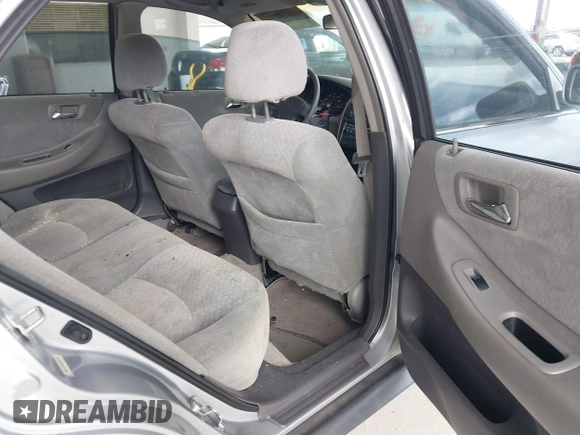 2001 Honda Accord LX with VIN 1HGCG55401A063548, listed as a IAAI auction lot 42651792 with 215,058 mi miles and . Bid and sale history available at DreamBid. Image 8.