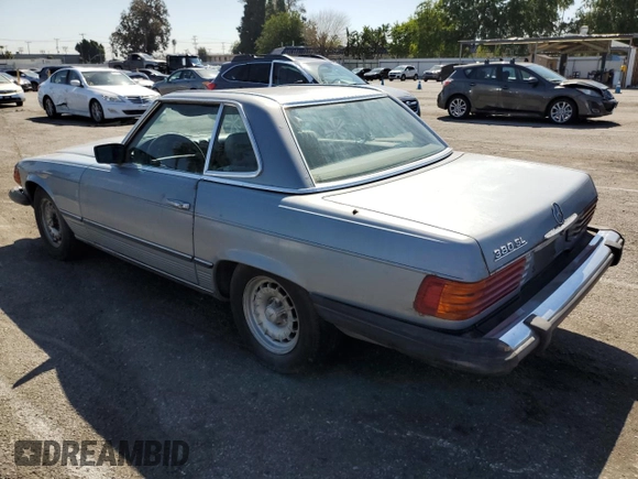 1984 Mercedes-Benz 380 SL z VIN WDBBA45A5EA014653, wystawiony jako Copart lot #48423055 z przebiegiem 107 383 mil mil oraz Czysty tytuł • Clean title. Historia ofert i sprzedaży dostępna na DreamBid. Obrazek 2.