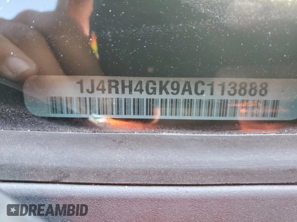 2010 Jeep Commander Sport with VIN 1J4RH4GK9AC113888, listed as a Copart auction lot 84553544 with 208,109 mi miles and Salvage title. Bid and sale history available at DreamBid. Image 13.