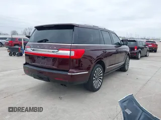2021 Lincoln Navigator Reserve z VIN 5LMJJ2LT2MEL17430, wystawiony jako IAAI lot #41623672 z przebiegiem 21 706 mil mil oraz . Historia ofert i sprzedaży dostępna na DreamBid. Obrazek 4.