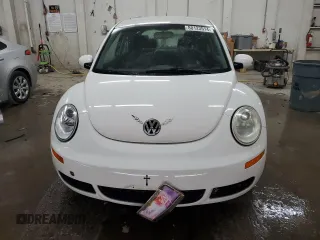 2009 Volkswagen New Beetle Coupe S with VIN 3VWPW31C29M511143, listed as a Copart auction lot 80123514 with 77,784 mi miles and Salvage Title. Bid and sale history available at carsss.com. Image 5.